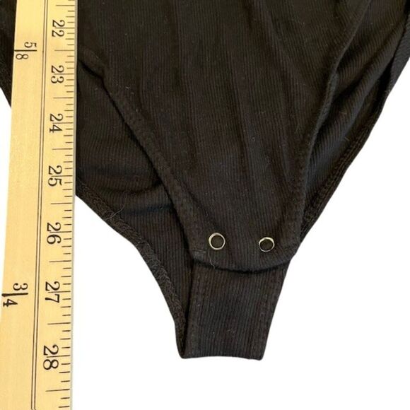 AGolde Rib Tank Bodysuit Black Stretch Scoop Neck Snap Gusset Size Small - Picture 9 of 10